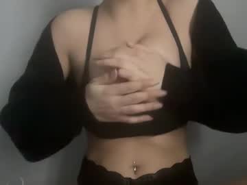 katieee230
